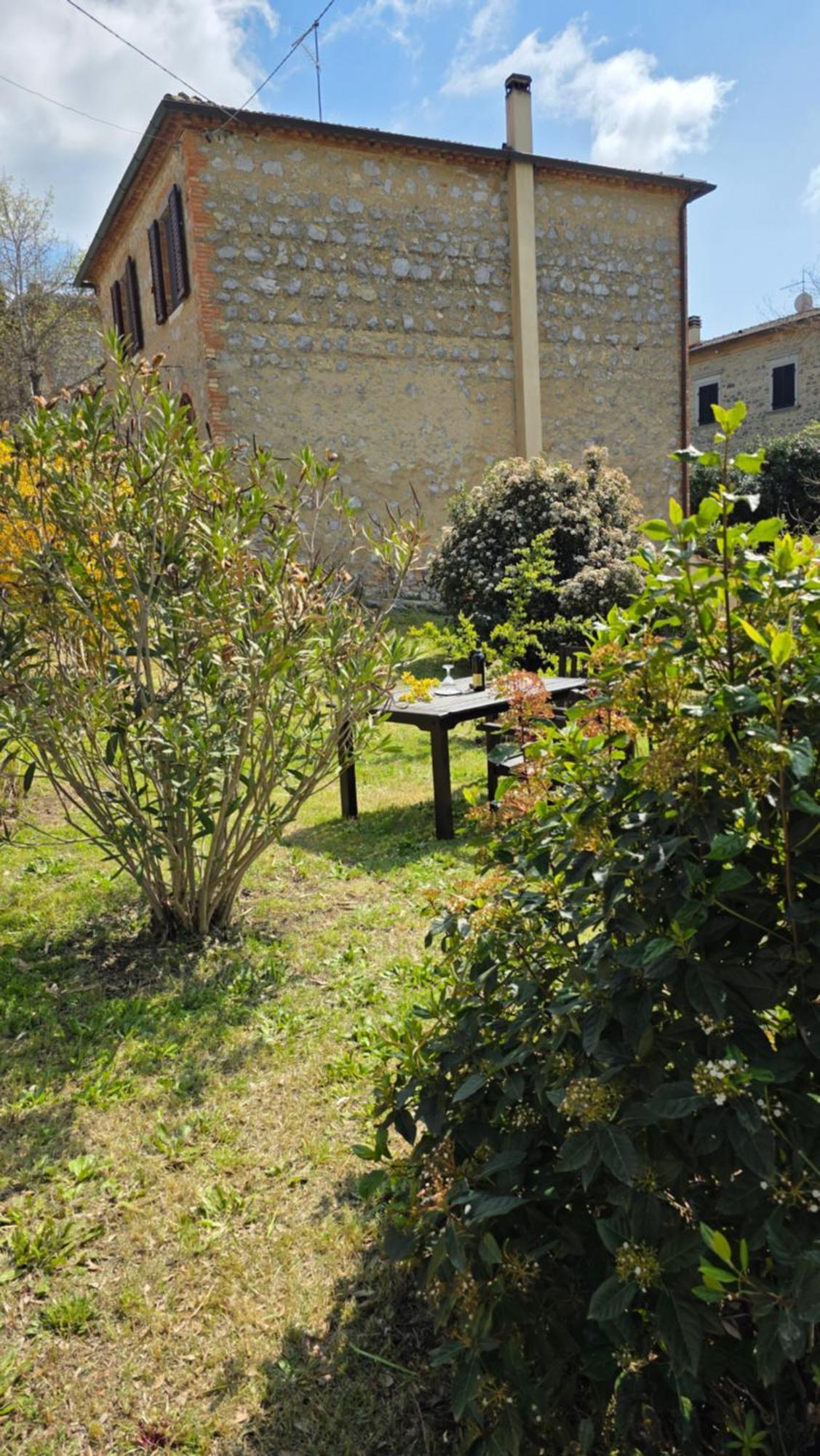 Вилла A Casa Di Gabri Montefollonico Экстерьер фото