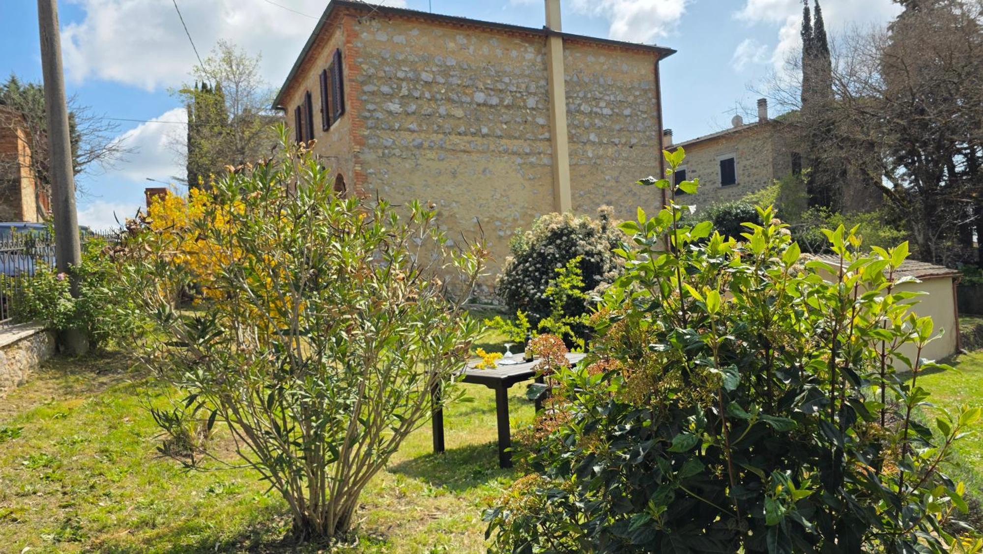 Вилла A Casa Di Gabri Montefollonico Экстерьер фото
